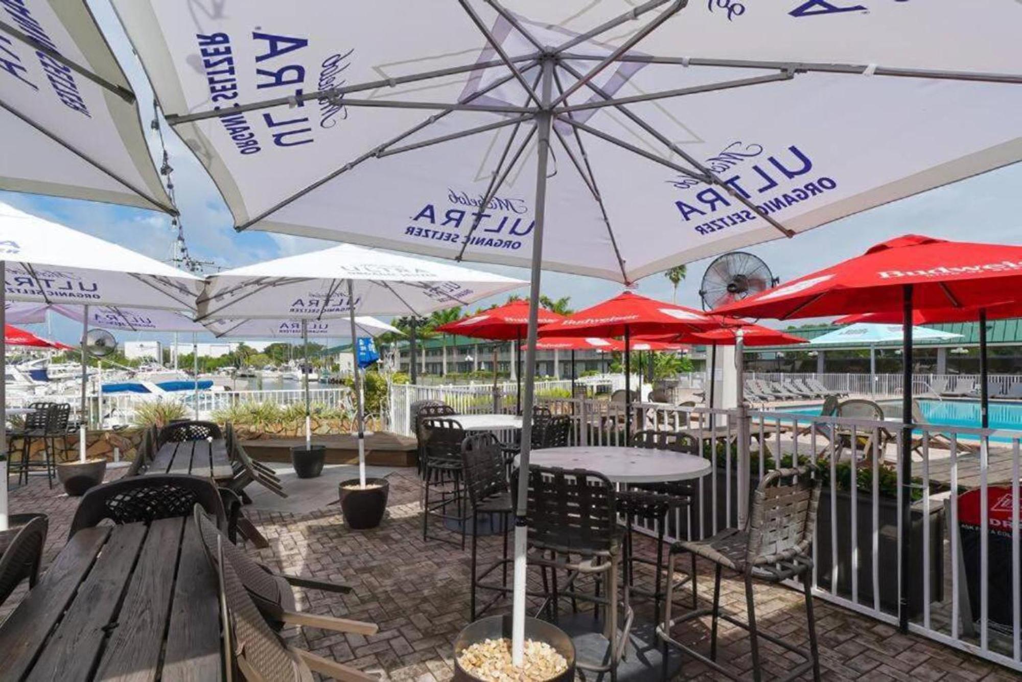 Getaway At The Marina Aparthotel South Bradenton Εξωτερικό φωτογραφία